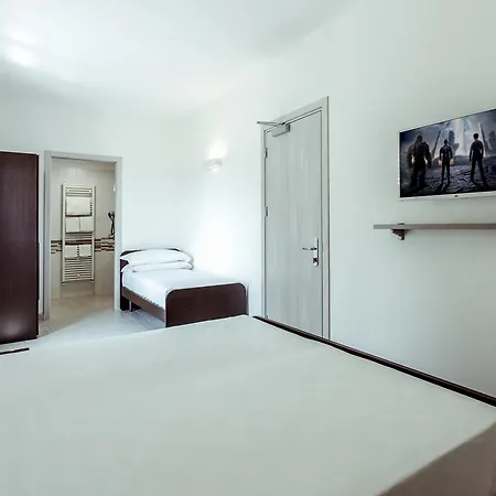 Szálloda Stella Del Benaco 3*
