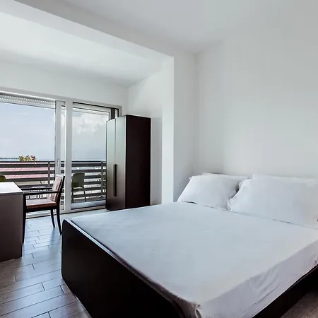 酒店 Stella Del Benaco 马内尔巴